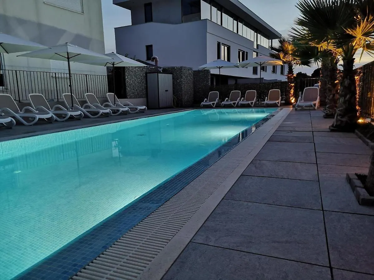 טרוגיר Apartment Gena